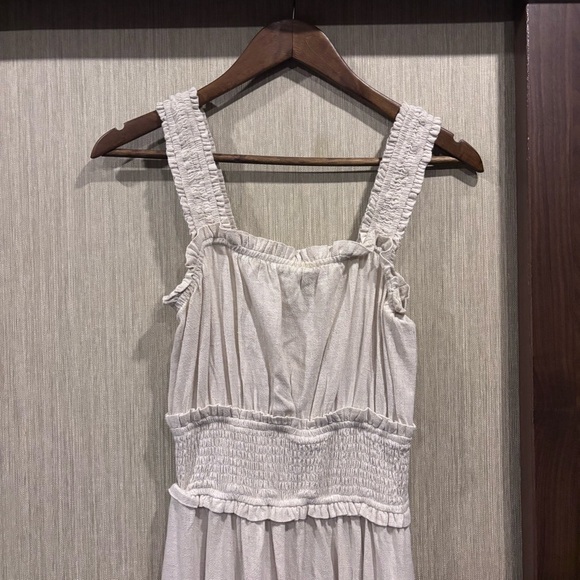 Elliatt Linen Midi Maxi Dress Sleeveless Stretchy Flowy Cream Nude Neutral - Picture 3 of 9